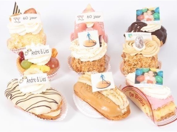 Gebakjes met logo