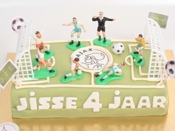 Voetbalveld taart